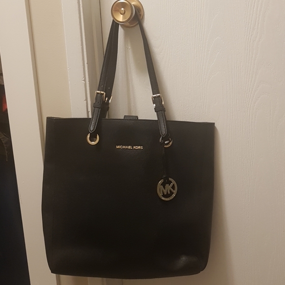 Michael Kors Bag - Picture 1 of 3